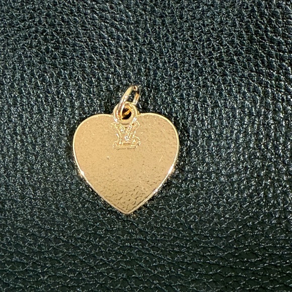 Louis Vuitton Purple Heart Zipper Pull with Gold Colored Accents - Picture 2 of 5